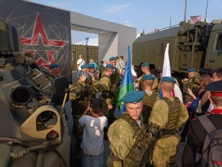 Russia Showcases New Weaponry, Captured Western Arms at Flagship Military Forum - Vimarsana News