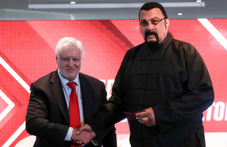 Steven Seagal Joins New Pro-Kremlin Party - The Moscow Times - Vimarsana News