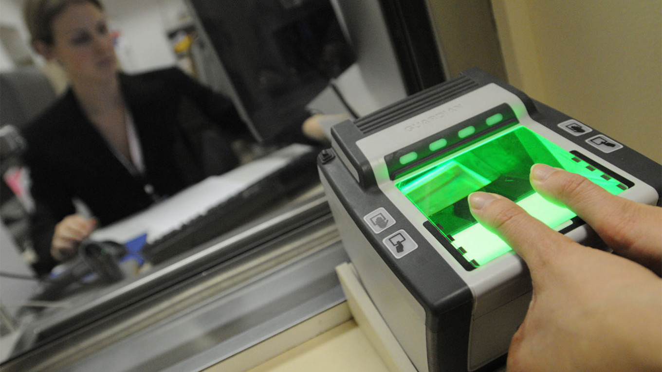 Russia Plans Fingerprinting, eCards for Foreigners in Latest ...