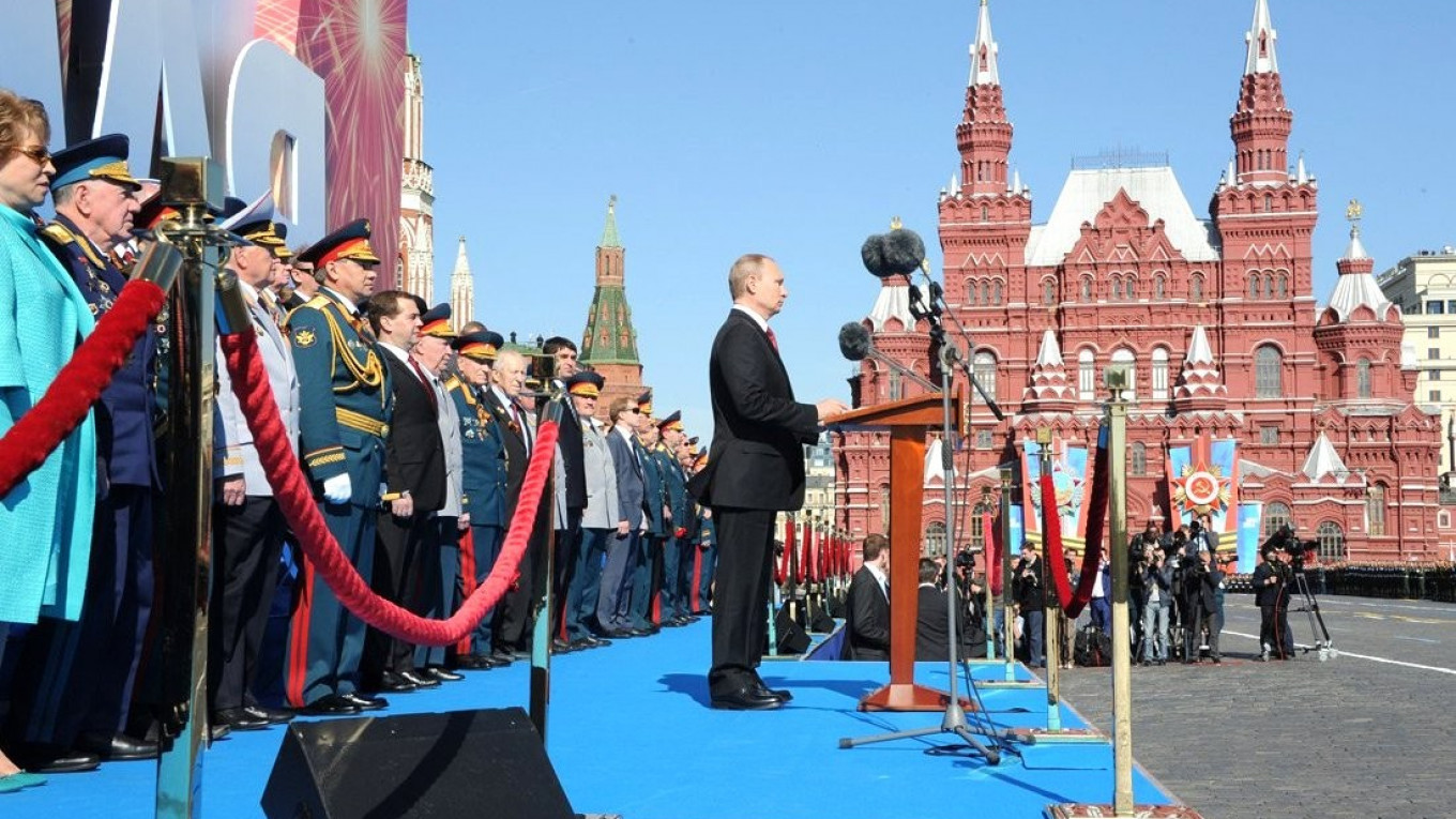 Kremlin Says No Foreign Leaders to Attend Victory Day Parade in Moscow ...