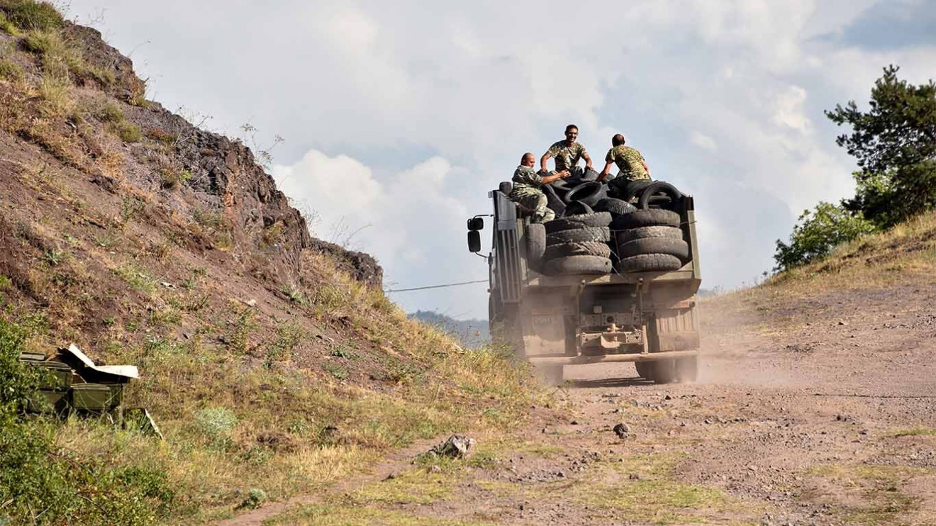 What's going on between Azerbaijan and Armenia in Tovuz region?