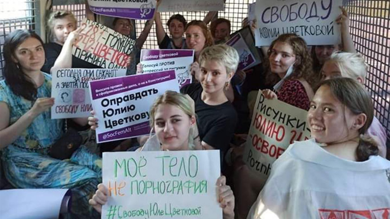 Slavic Porn Hammer - Russian Women Rally Behind Feminist 'Political Prisoner' - The Moscow Times