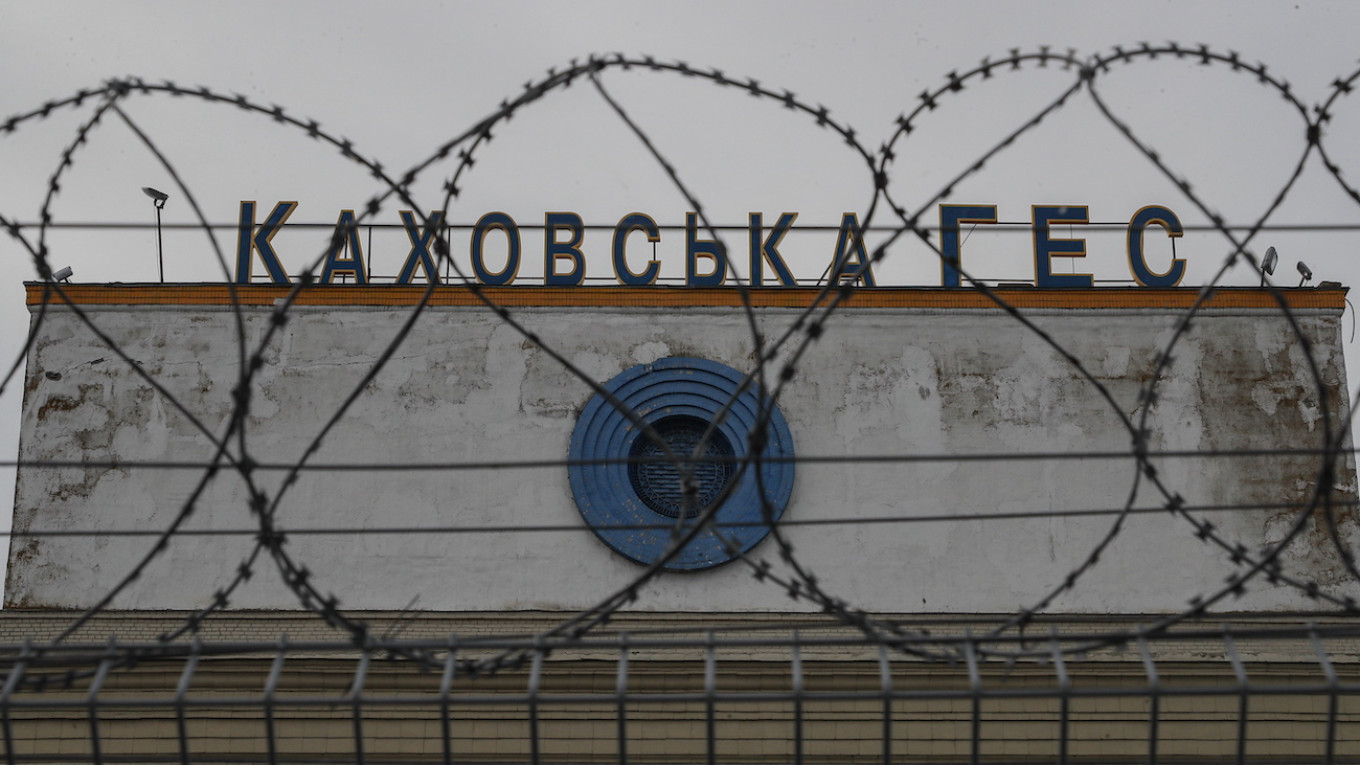 Kakhovka Dam in Moscow-Occupied Ukraine 'Damaged' by Kyiv Strike ...
