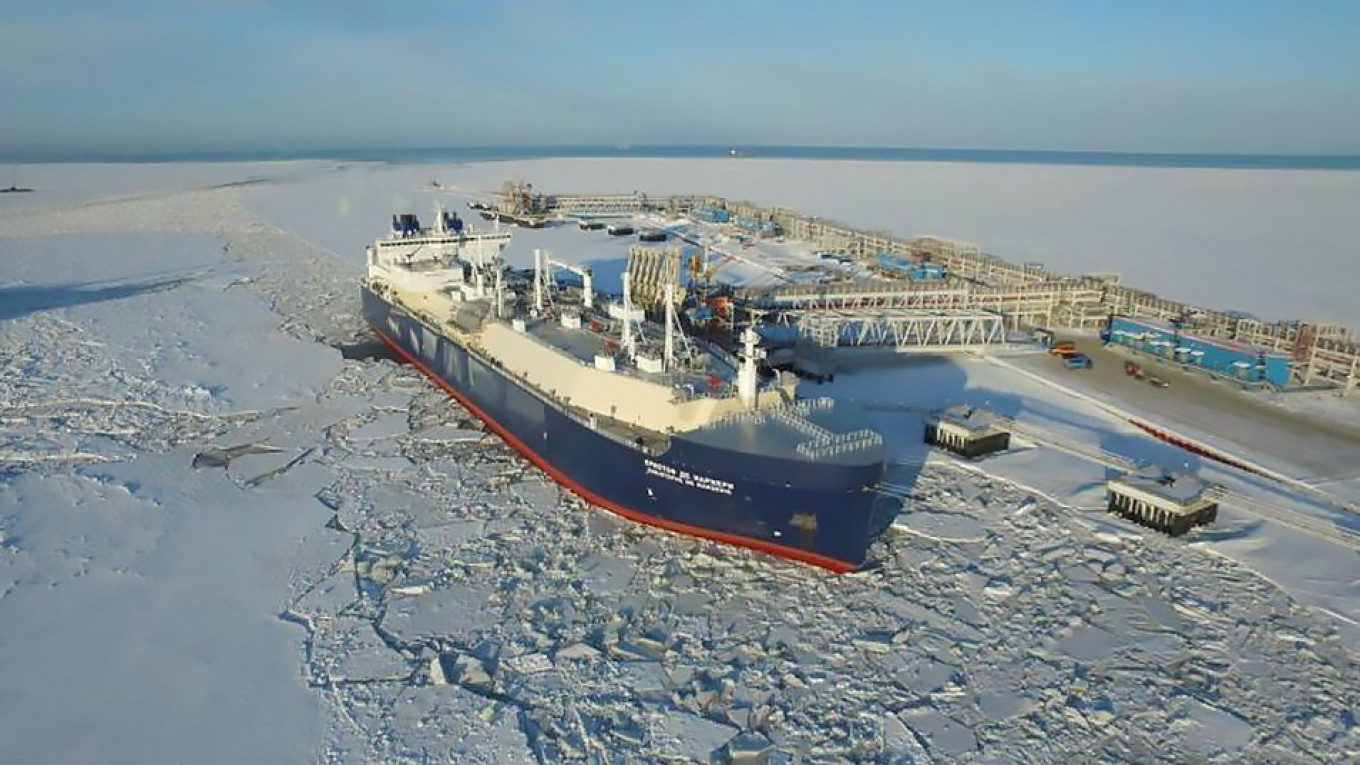 vlam Reflectie smokkel Novatek Closes Arctic LNG-2 Deal with Chinese and Japanese Investors - The  Moscow Times