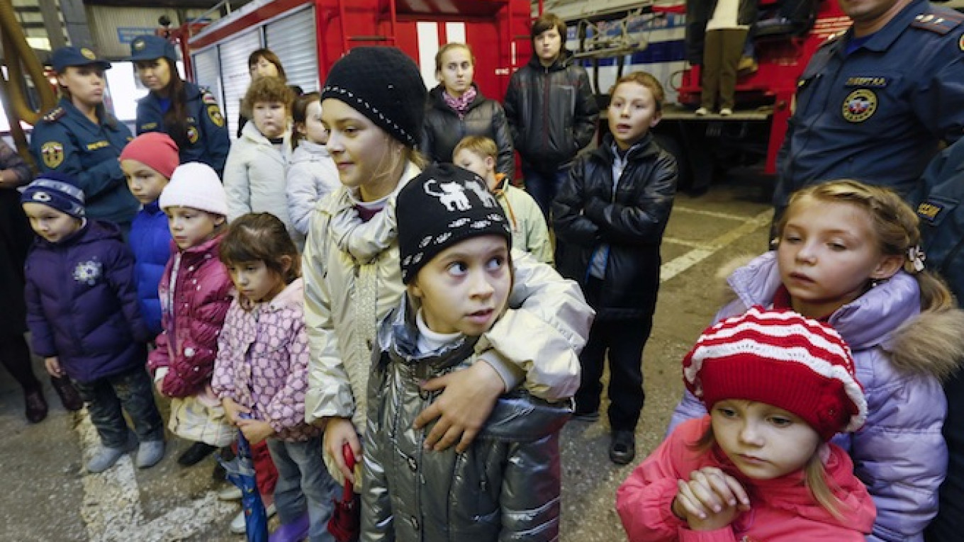 thousands-of-ukrainian-refugees-seek-new-life-in-russia