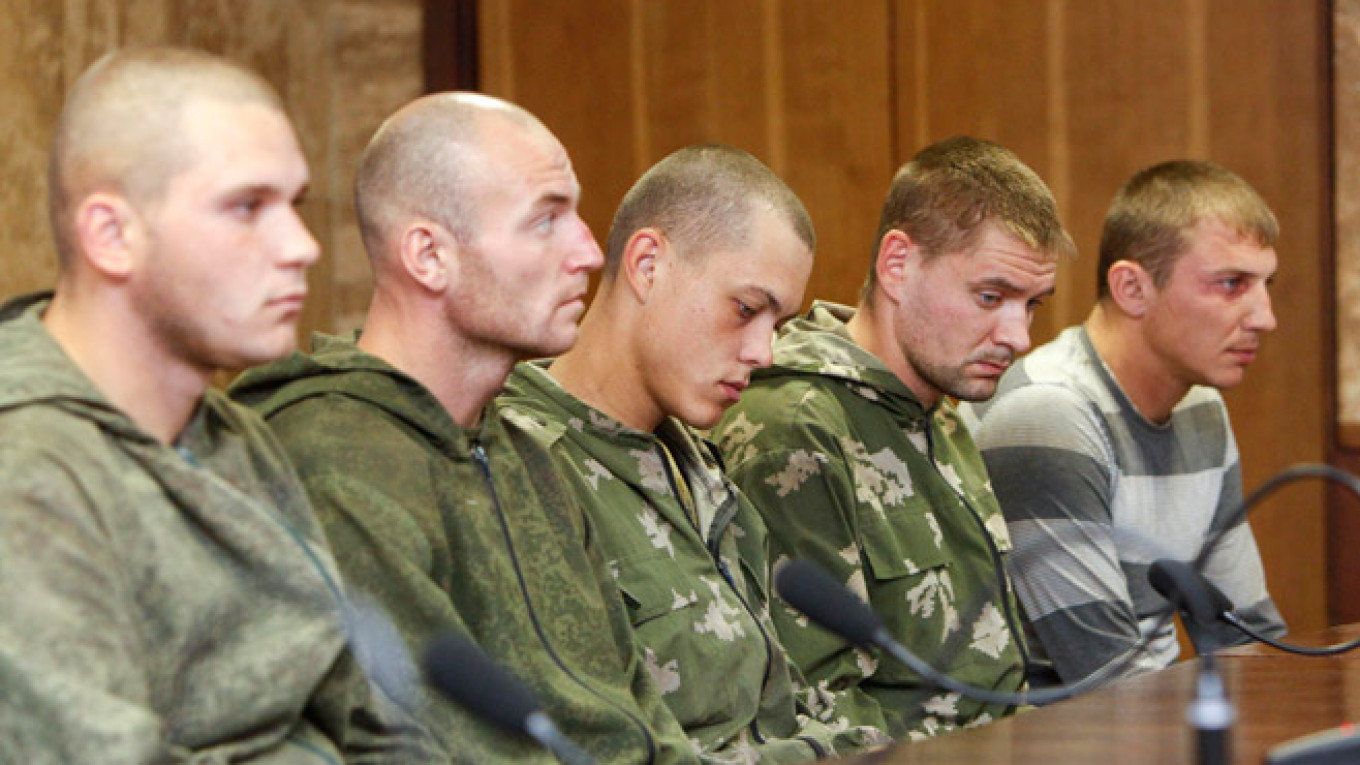 rus captured guys