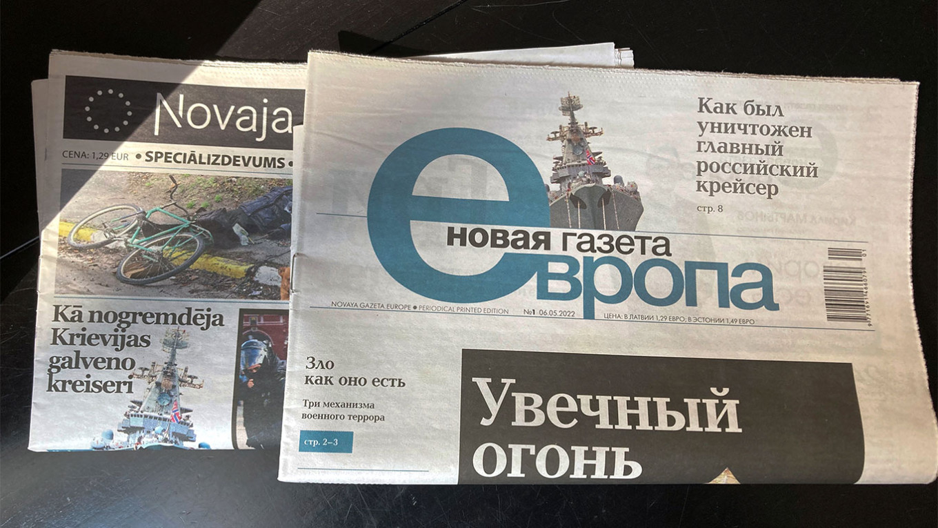 Russia Revokes Novaya Gazeta Newspaper Print License - The Moscow Times