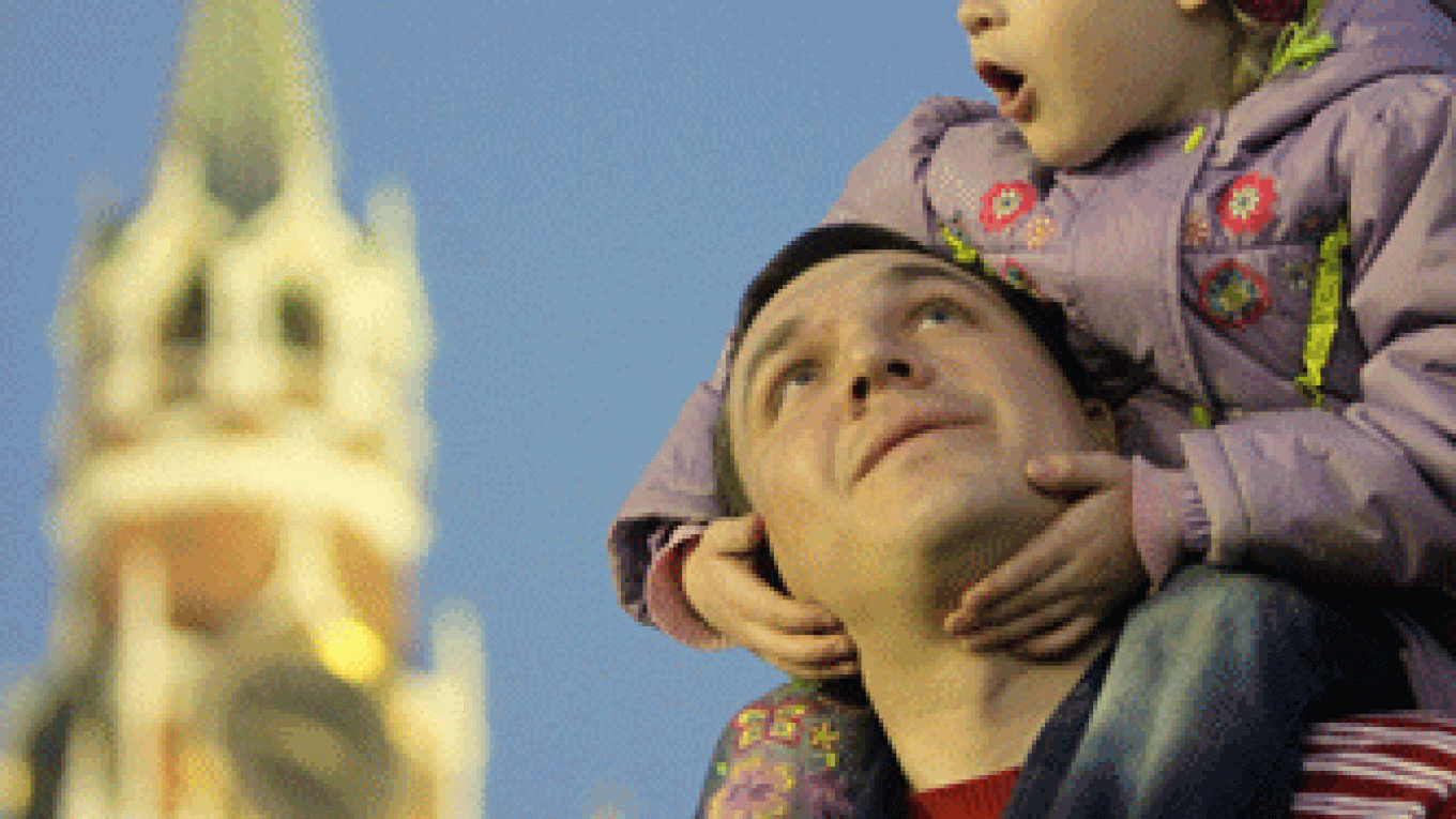 Russian Dads Pursue Right To Parental Leave
