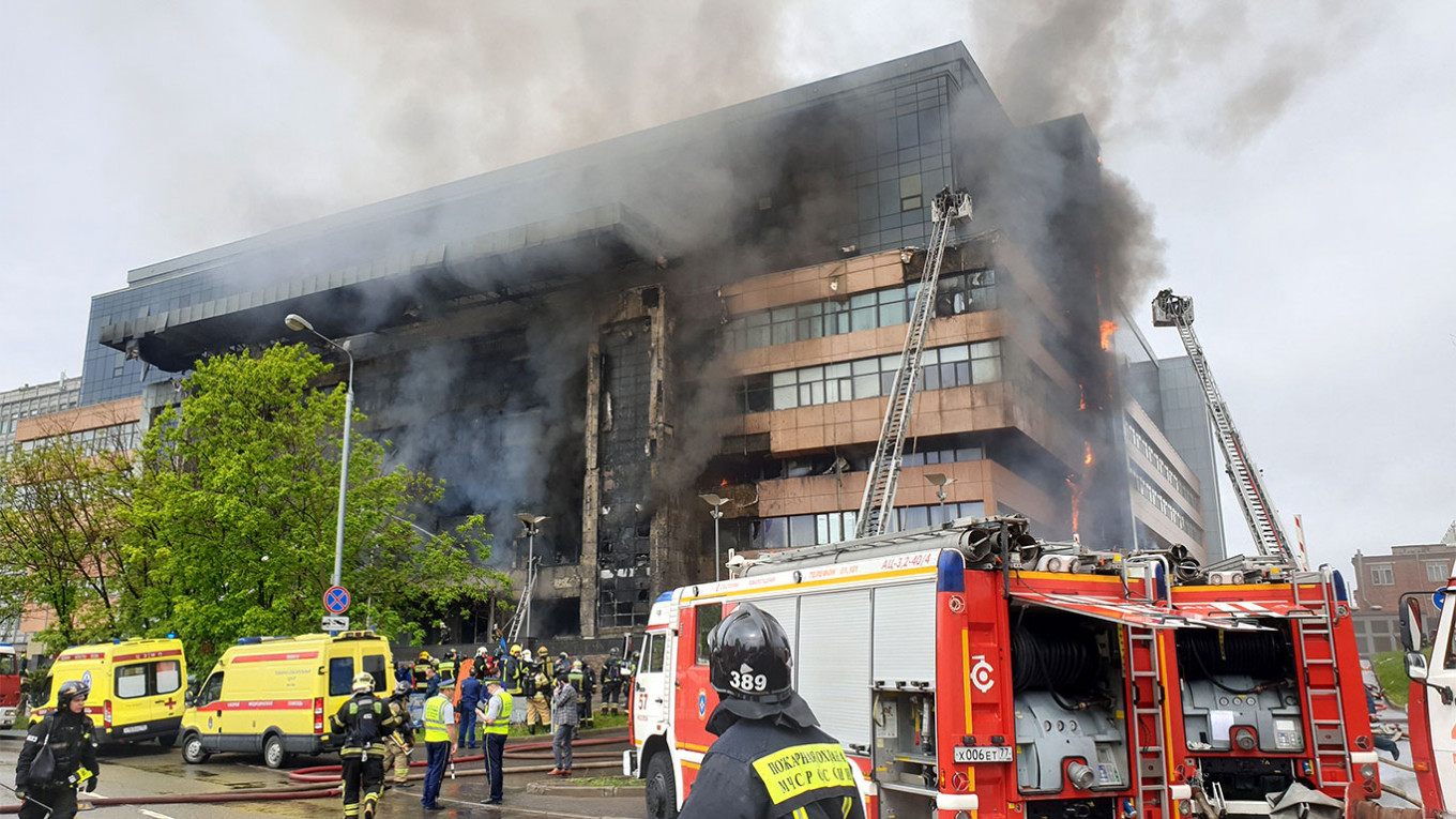 2 Injured in Moscow Business Center Blaze - The Moscow Times