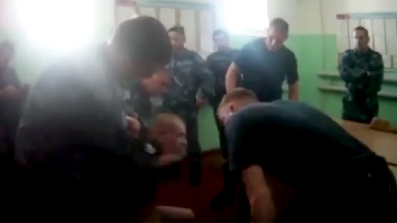 Russian Investigators Launch Probe Into Gruesome Jail Torture Video