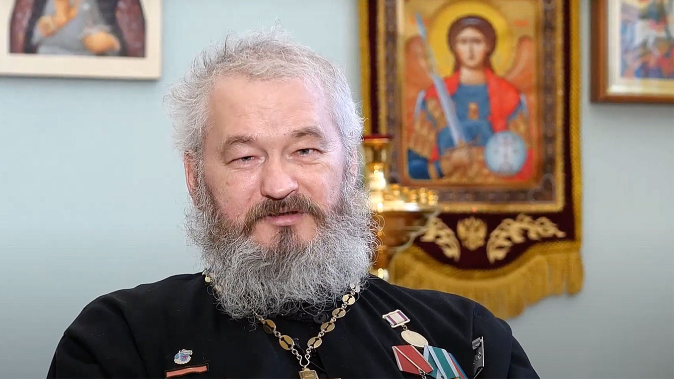 Russian Orthodox Church Establishes Head Military Priest Post  