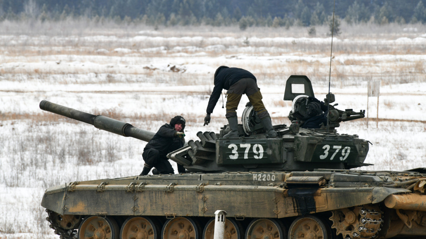 Russia Likely Lost Half its Heavy Tanks in Ukraine: U.S. - The Moscow Times