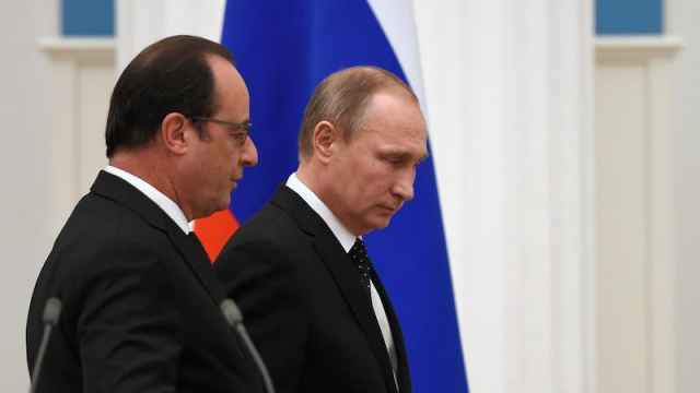 Putin’s Syria Trip Shows He’s Unfazed by Iran Tension - The Moscow Times