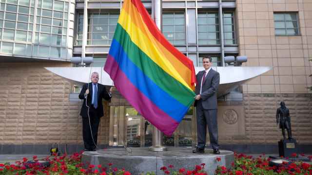 Us Embassy In Moscow Flies Gay Pride Flag The Moscow Times 