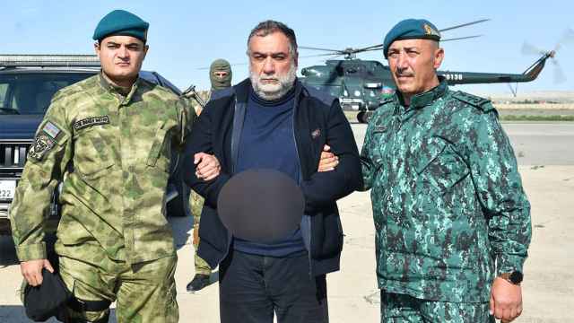 Kremlin Wavers on Vow to Protect Detained Ex-Karabakh Leader Vardanyan