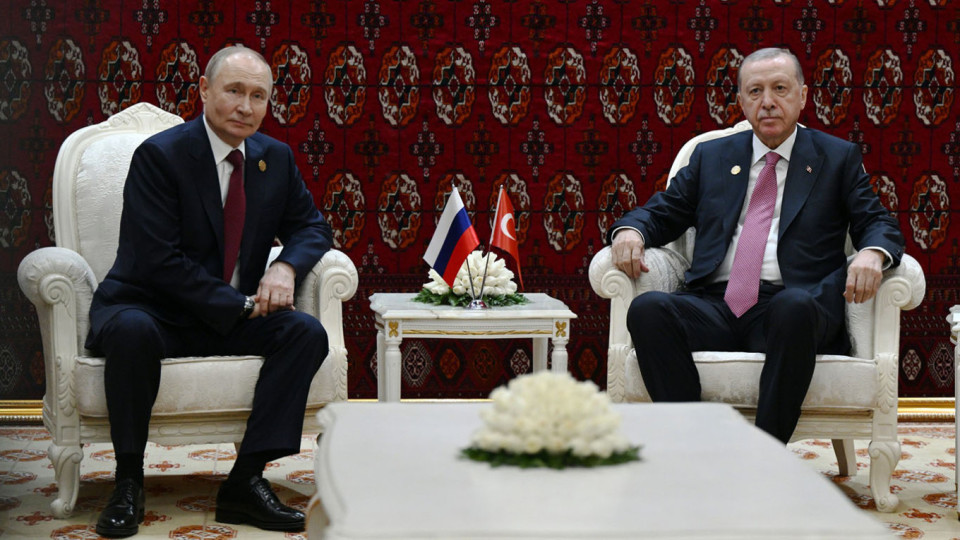 Erdoğan Pushes Putin on 'Limited Ceasefire' at Ports, Energy Facilities