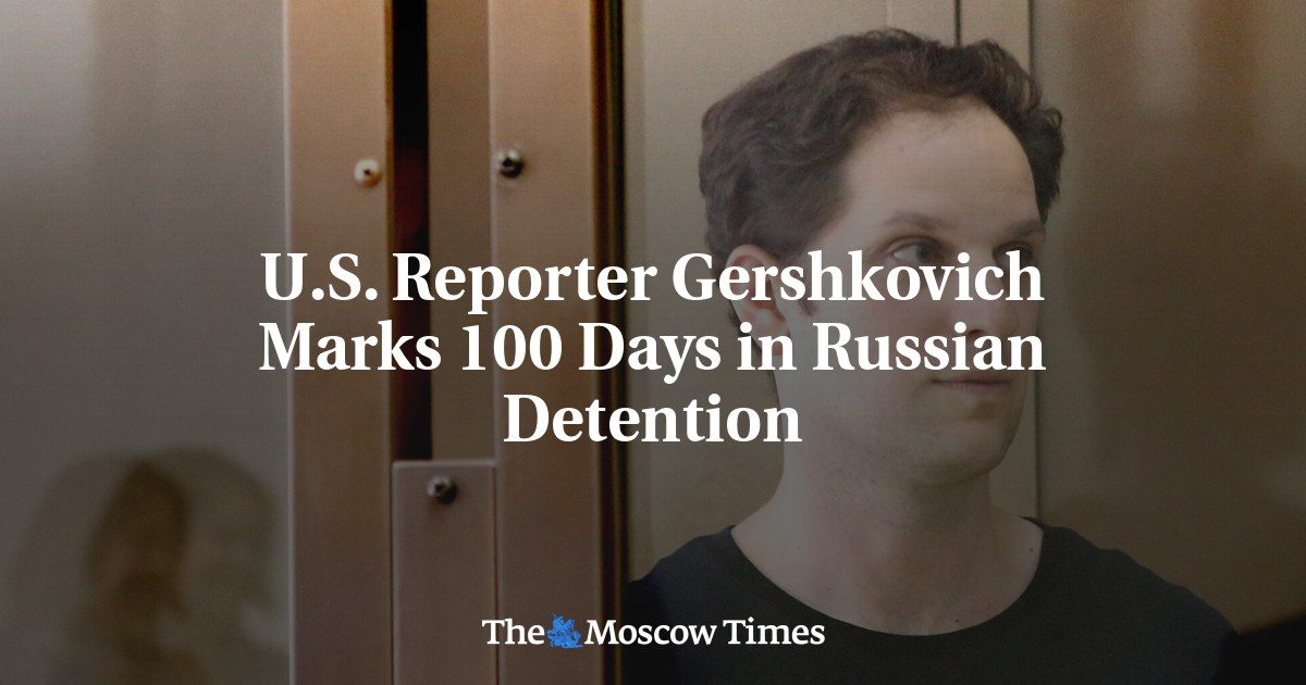 Il giornalista americano Gershkovitch festeggia i 100 giorni di detenzione russa