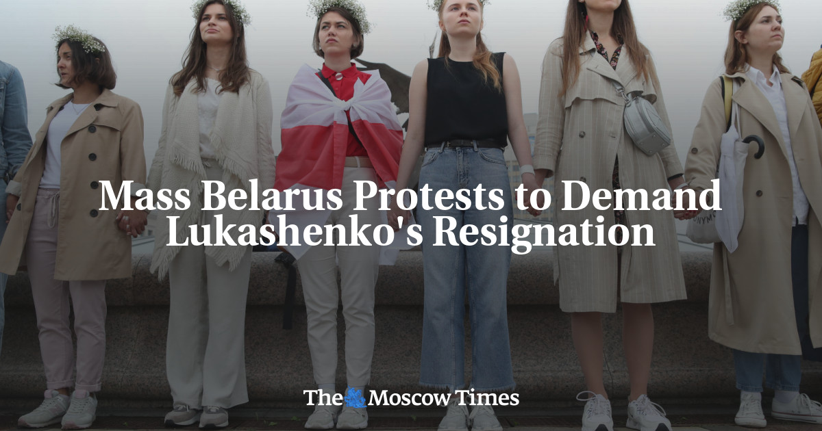 Massa protes Belarus untuk menuntut pengunduran diri Lukashenko
