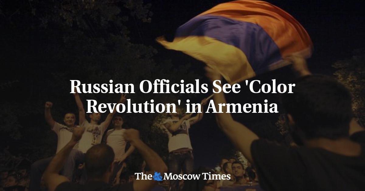 Pejabat Rusia Lihat ‘Revolusi Warna’ di Armenia