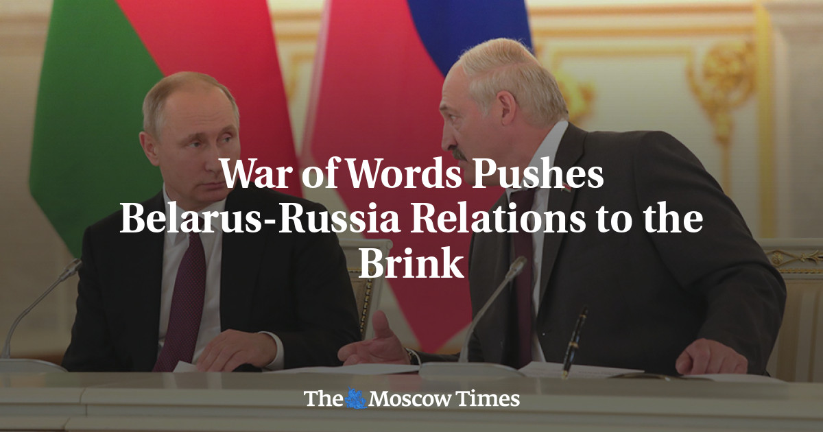 Perang kata-kata mendorong hubungan Belarusia-Rusia ke jurang