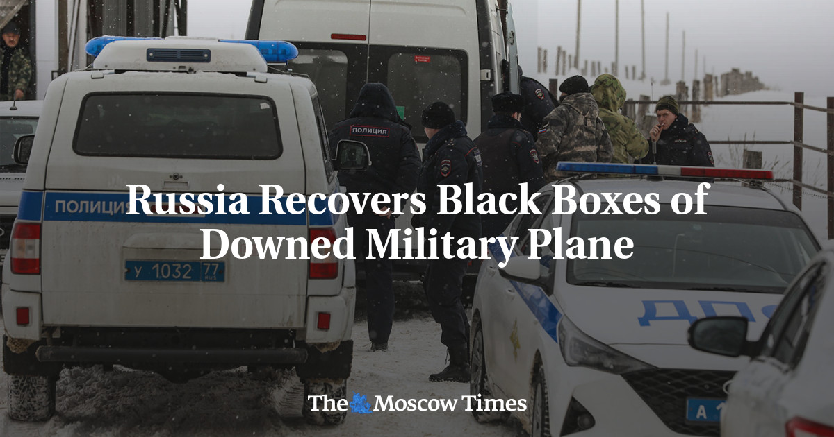 Russia Recovers Black Boxes of Downed Military Plane - The Moscow Times