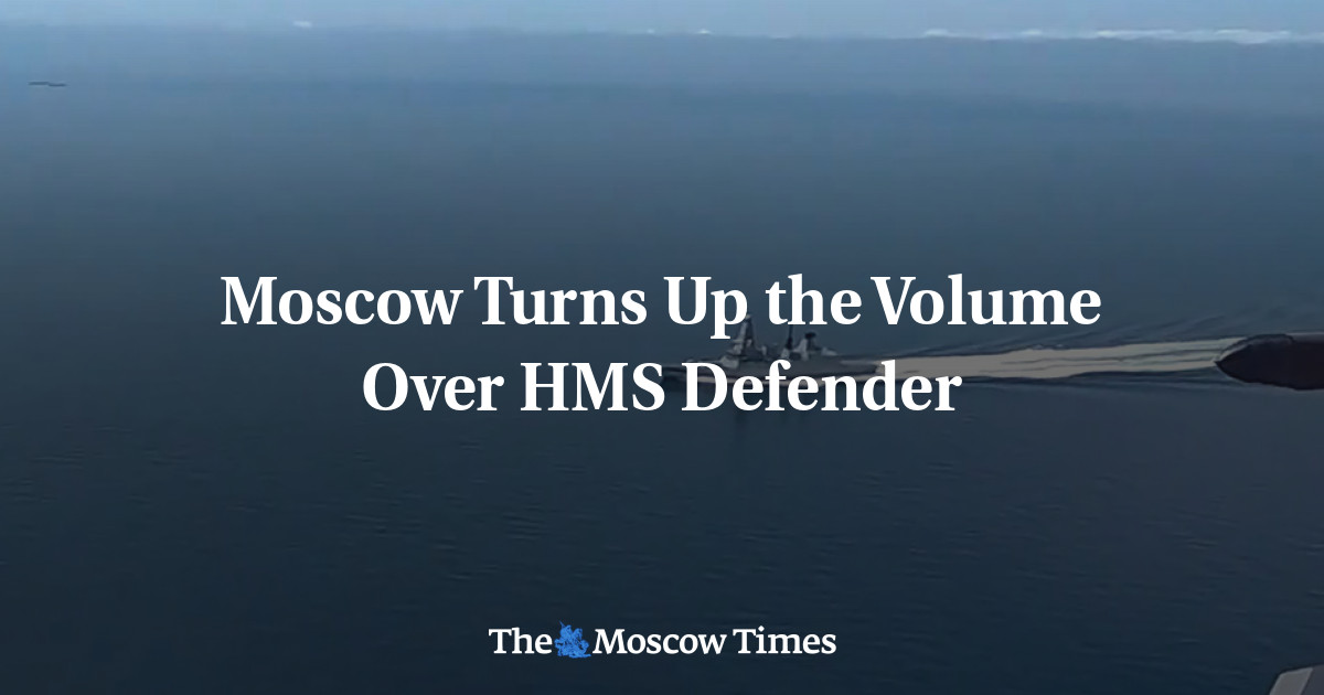 Moskow menaikkan volume pada HMS Defender