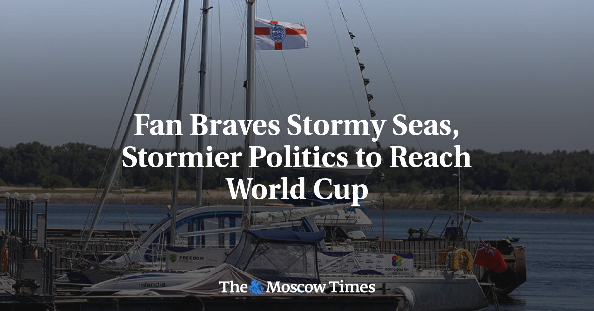 Fan menantang lautan badai, politik badai untuk mencapai piala dunia