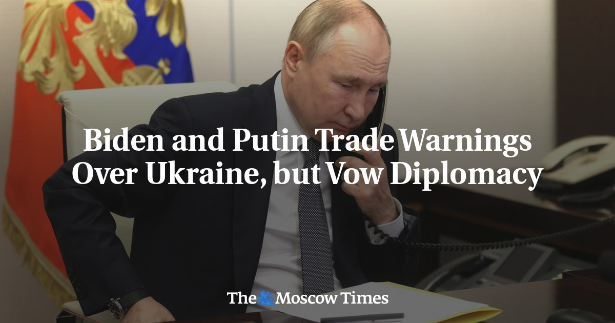 Biden dan Putin bertukar peringatan tentang Ukraina, tetapi menjanjikan diplomasi