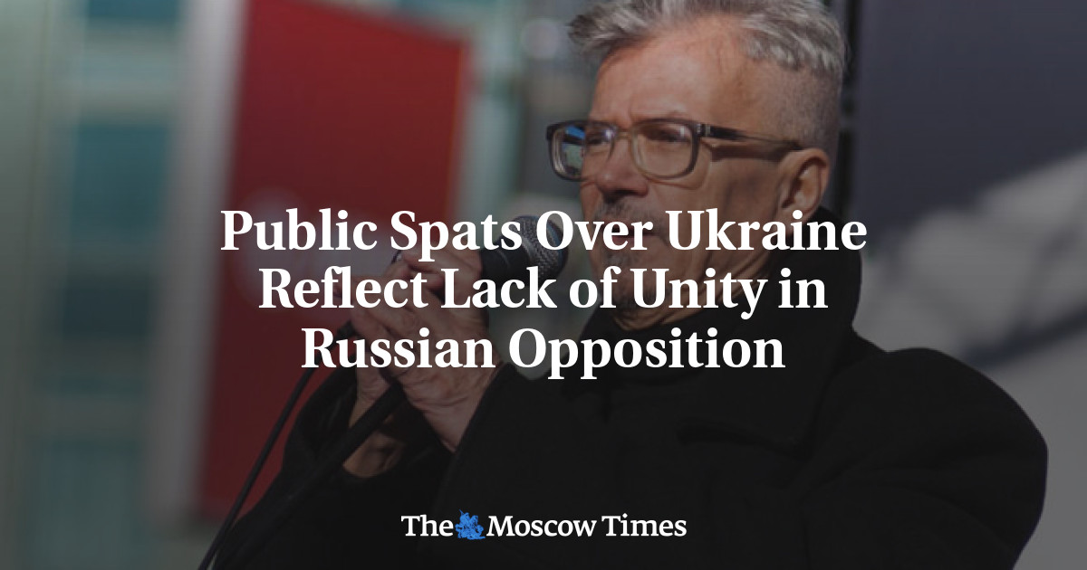 Obrolan publik mengenai Ukraina mencerminkan kurangnya persatuan dalam oposisi Rusia