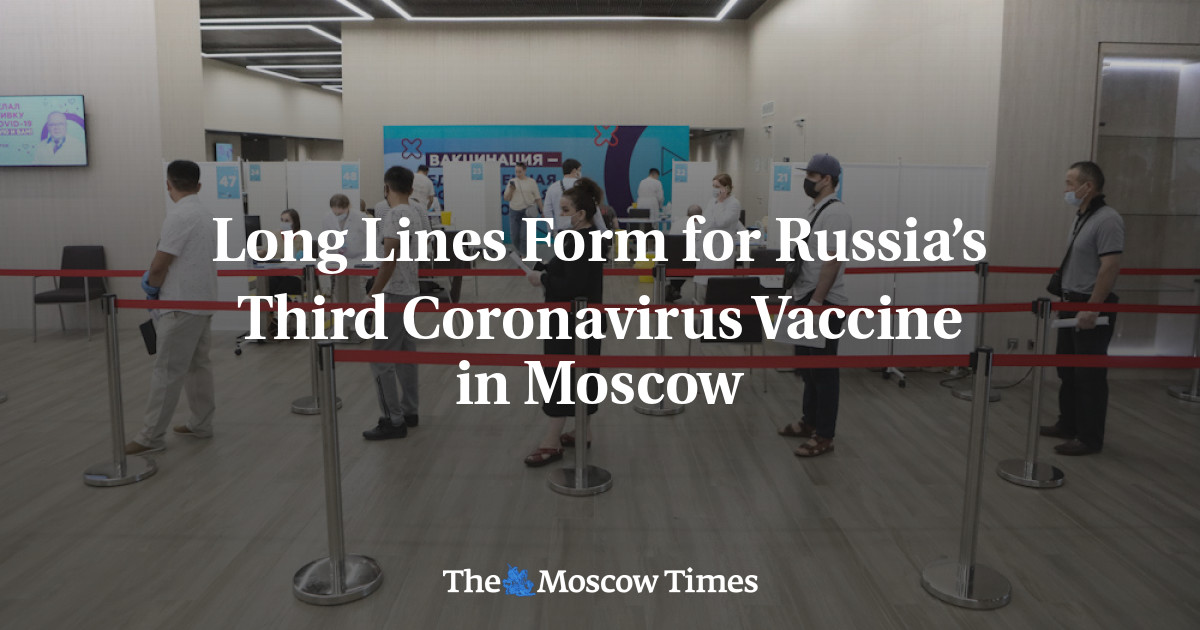 Antrean panjang terbentuk untuk vaksin virus corona ketiga Rusia di Moskow
