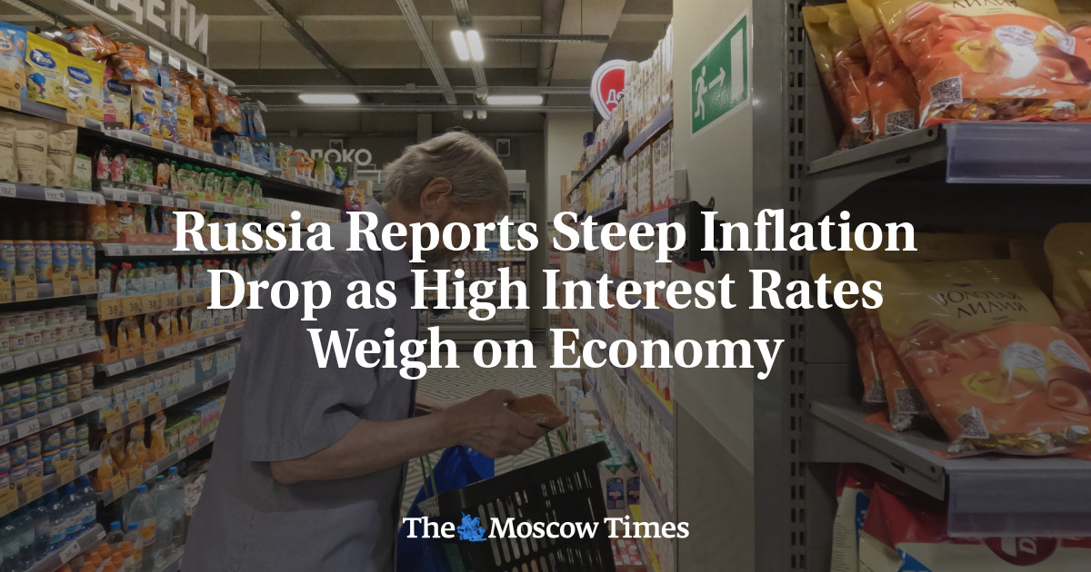 Russia Reports Steep Inflation Drop as High Interest Rates Weigh on Economy