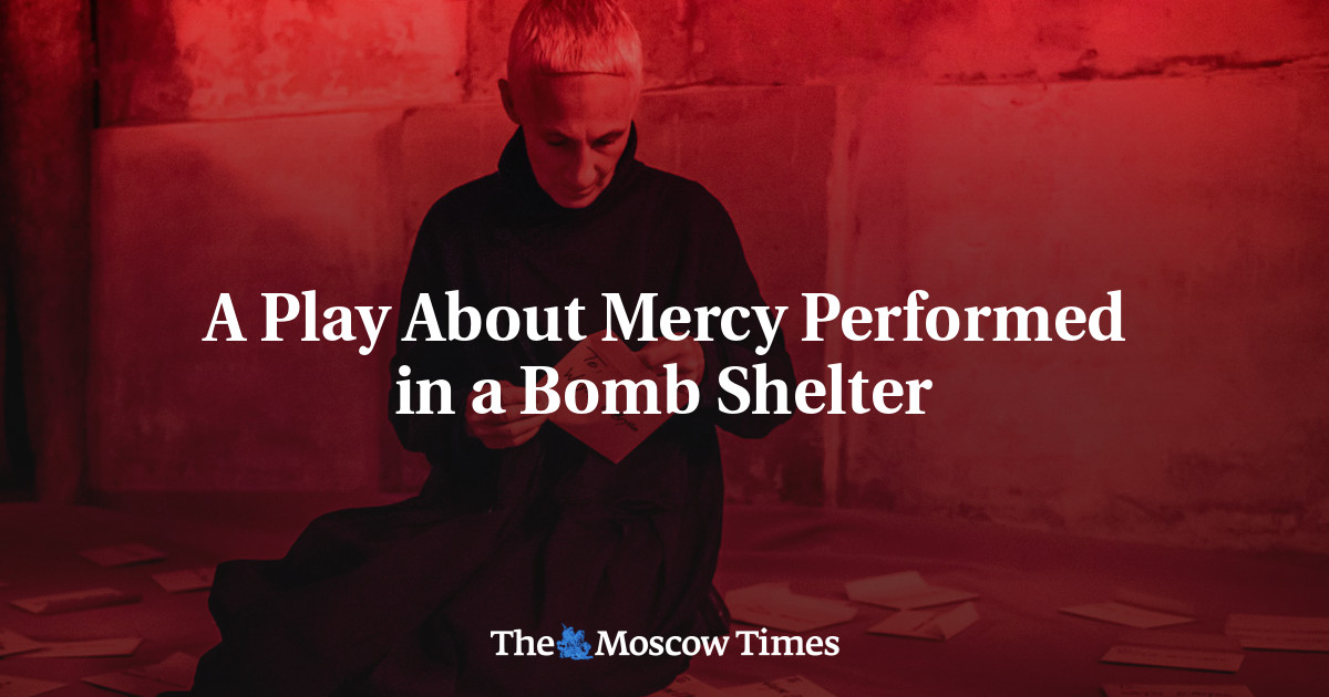 Drama tentang belas kasihan dilakukan di tempat perlindungan bom