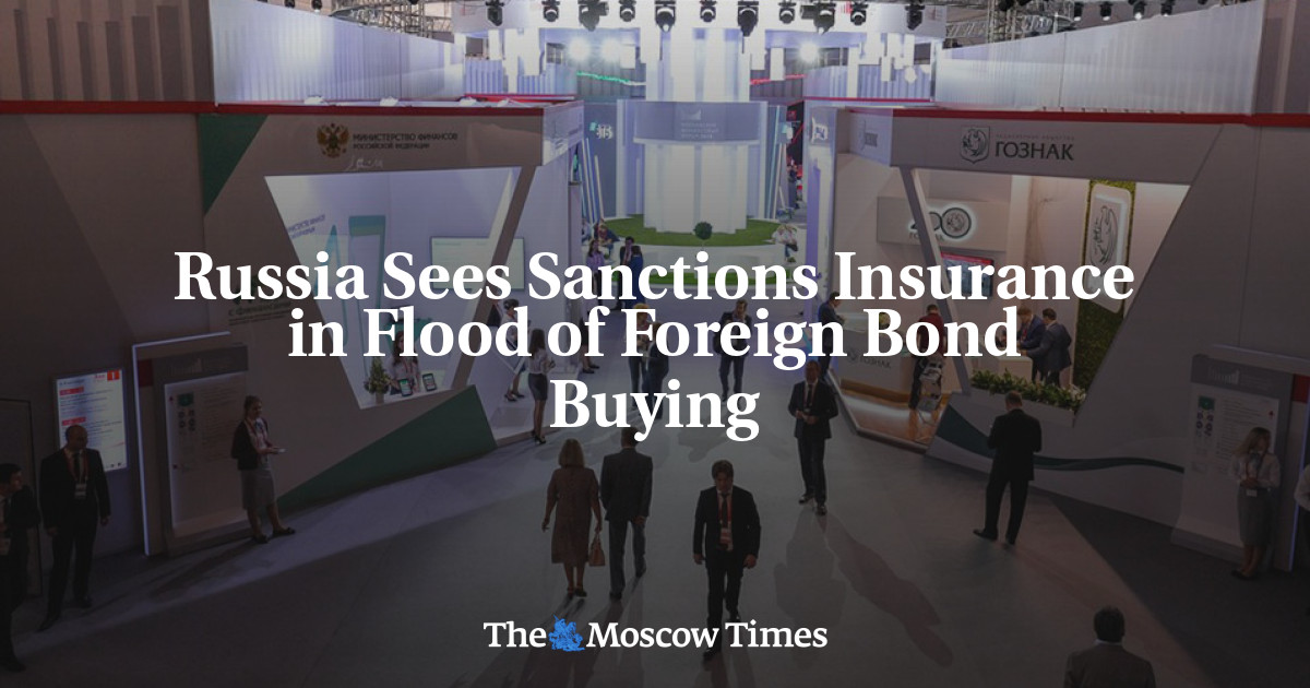 Rusia melihat keringanan sanksi karena membanjirnya pembelian obligasi luar negeri