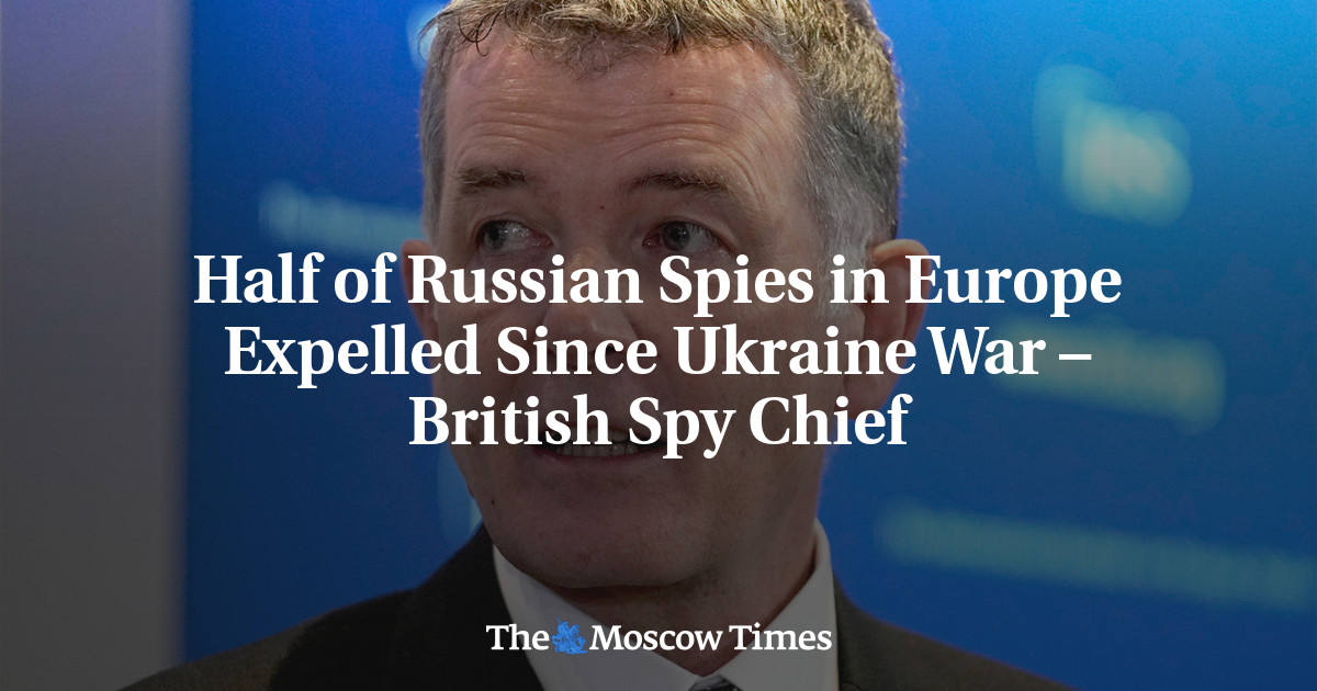 Photo of Polovica ruských špiónov v Európe vyhnaná po vojne na Ukrajine – britský šéf špiónov