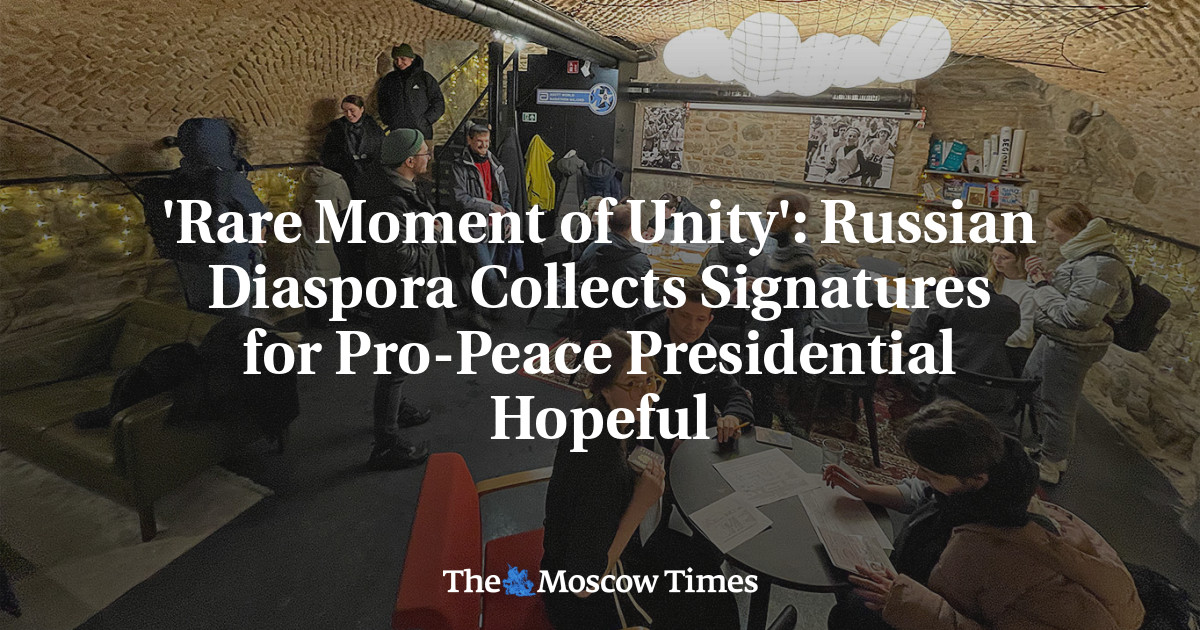 'Rare Moment of Unity': Russian Diaspora Collects Signatures for Pro ...
