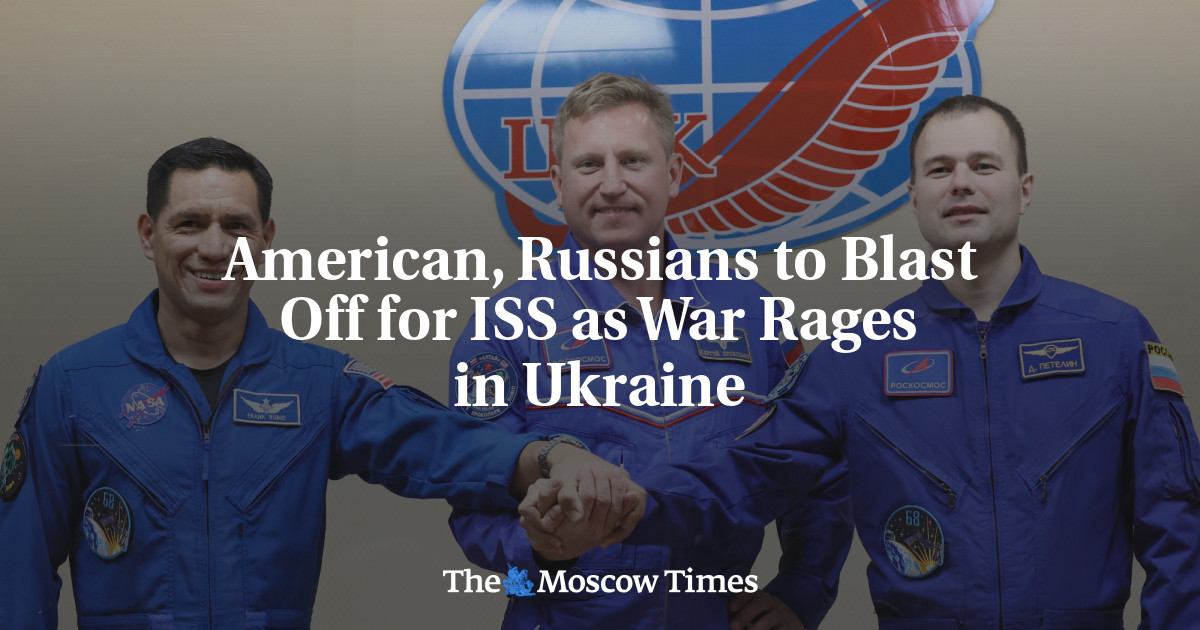 Amerykanie i Rosjanie lecą na Międzynarodową Stację Kosmiczną, gdy na Ukrainie szaleje wojna