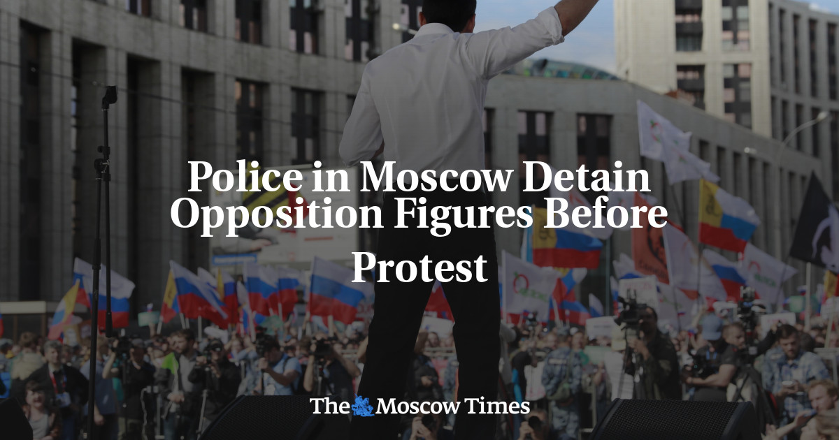 Polisi di Moskow menahan tokoh oposisi menjelang protes
