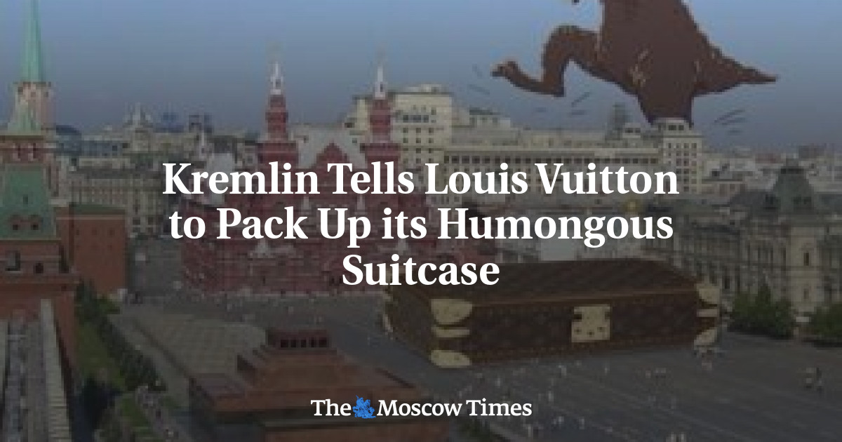 Russians not amused by giant Louis Vuitton suitcase in Moscow's Red Square