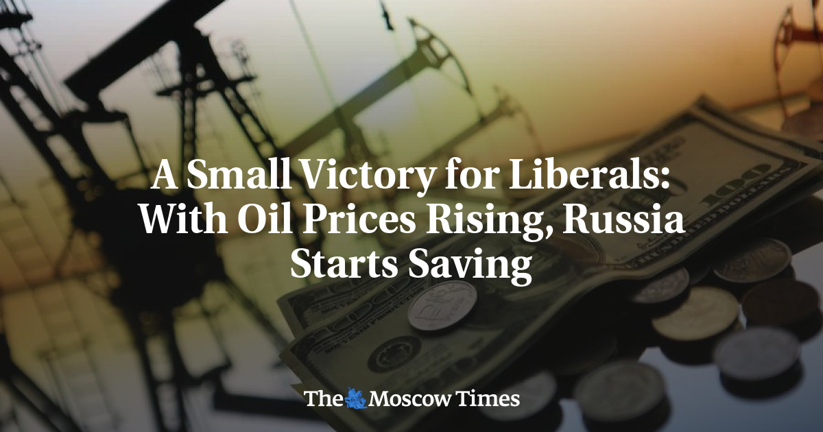 Dengan naiknya harga minyak, Rusia mulai menabung