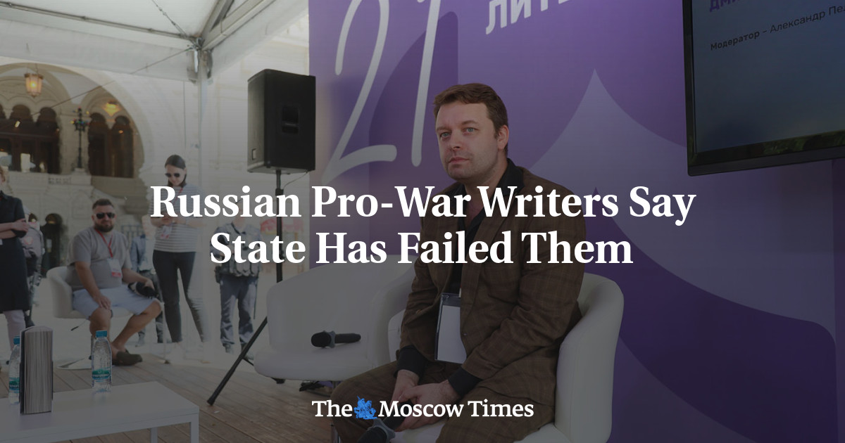 Russian Pro-War Writers Say State Has Failed Them