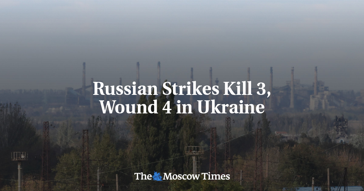 Russian Strikes Kill Three, Wound Four in Ukraine