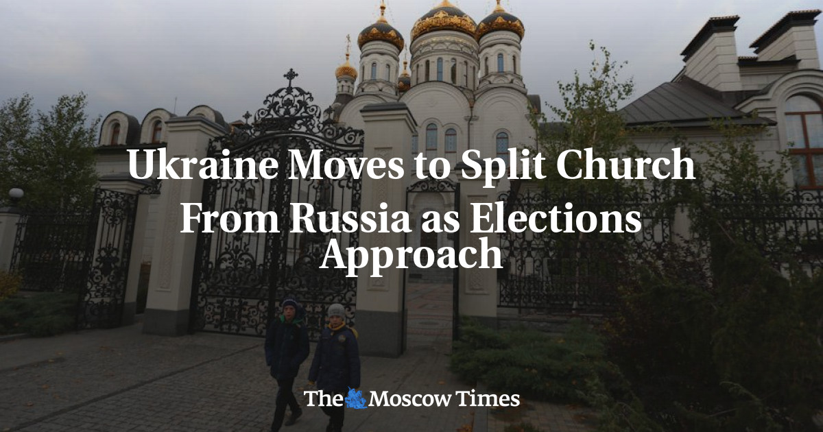 Ukraina pindah ke Split Church dari Rusia saat pemilu semakin dekat