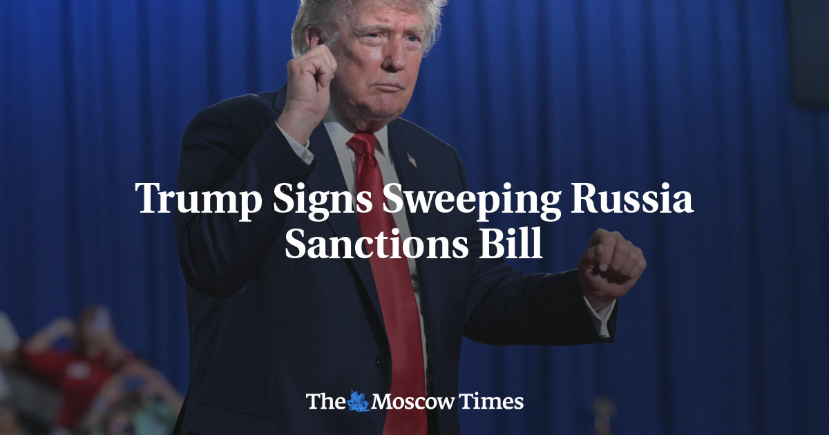 Trump Signs Sweeping Russia Sanctions Bill