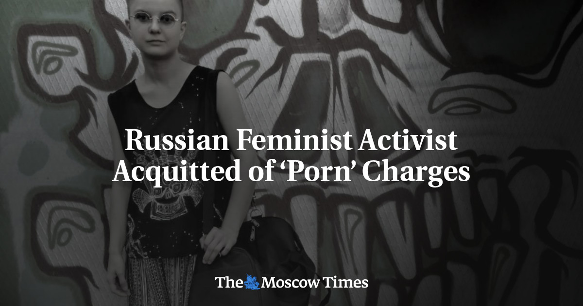Российскую активистку-феминистку оправдали по обвинению в порнографии