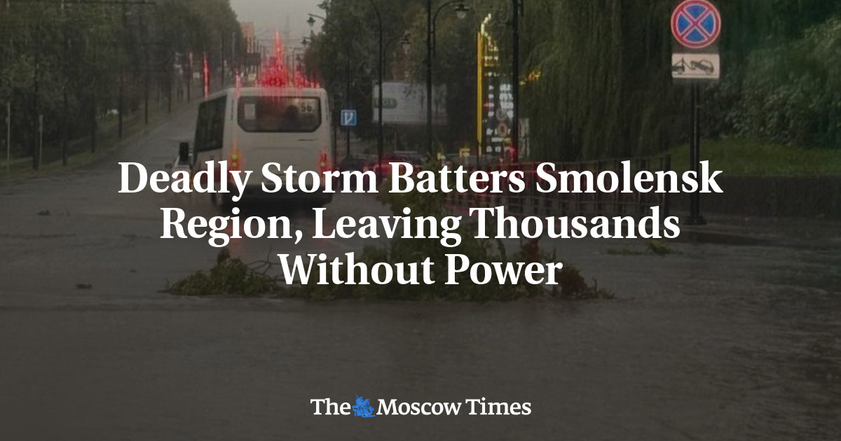 Deadly Storm Batters Smolensk Region, Leaving Thousands Without Power