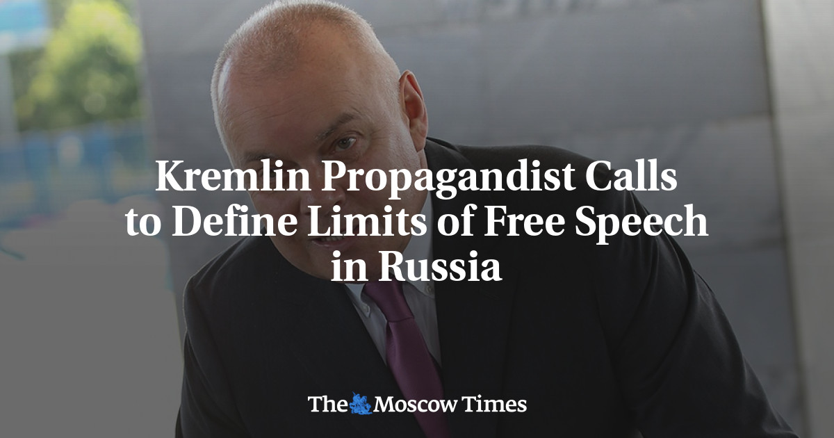 Kremlin Propagandist Calls to Define Limits of Free Speech in Russia