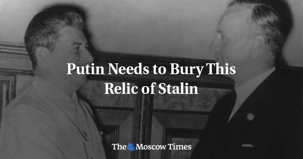 Putin perlu mengubur peninggalan Stalin ini