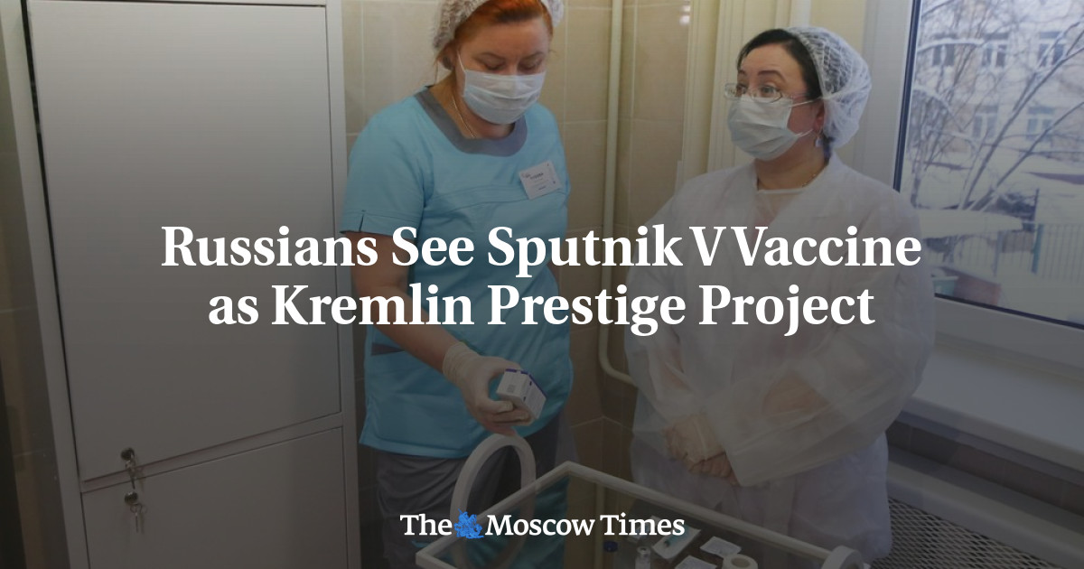 Orang Rusia Melihat Vaksin Sputnik V sebagai Proyek Prestige Kremlin