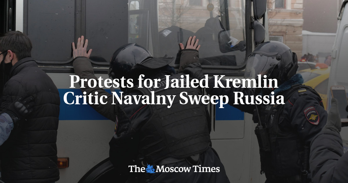 Protes untuk kritikus Kremlin yang dipenjara, Navalny, melanda Rusia