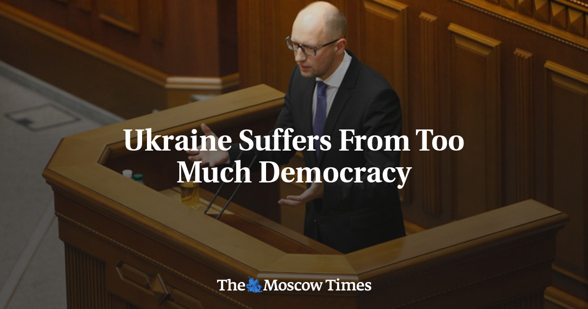 Ukraina menderita karena terlalu banyak demokrasi